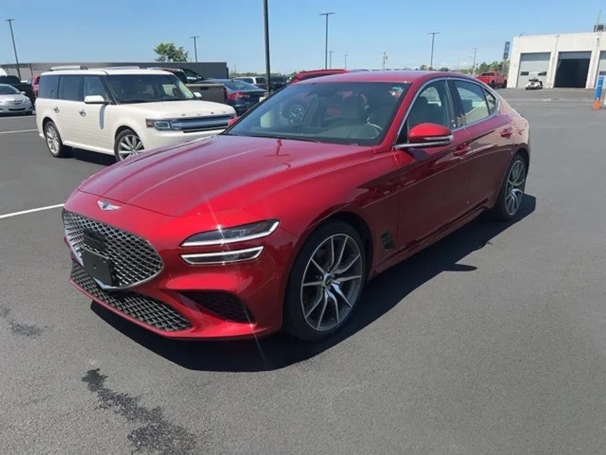 2023 Genesis G70 2.0T photo 1