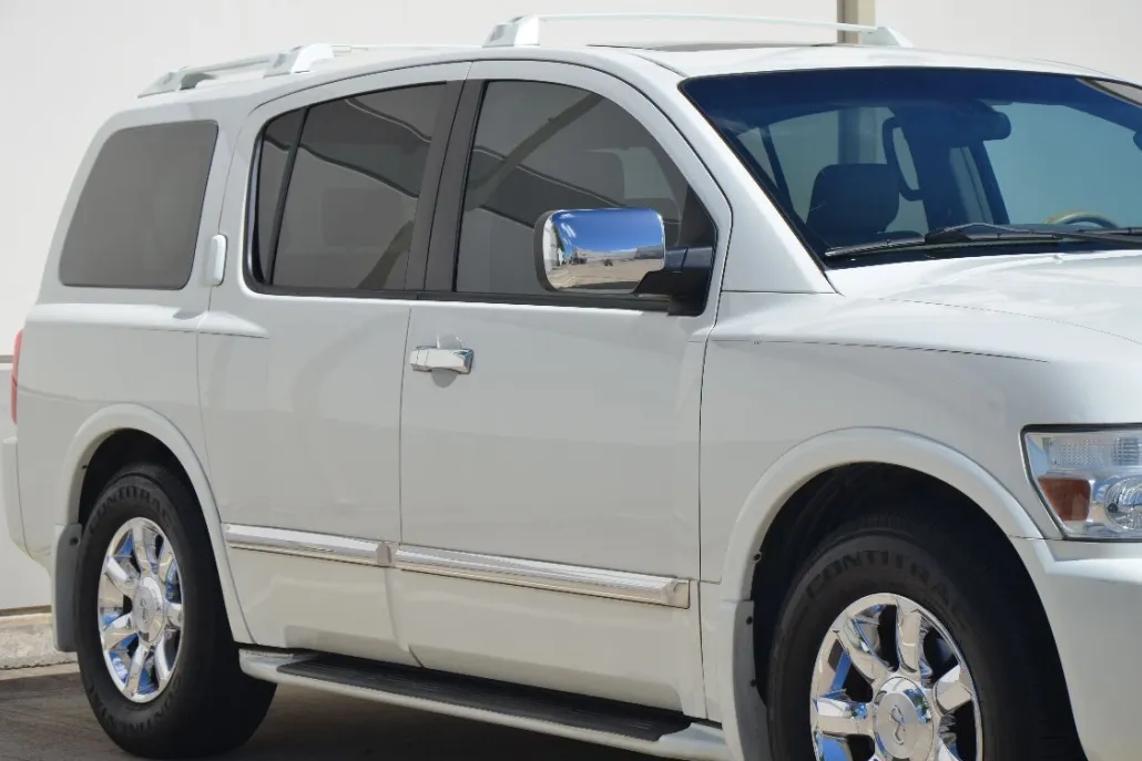 2005 Infiniti QX56 photo 1
