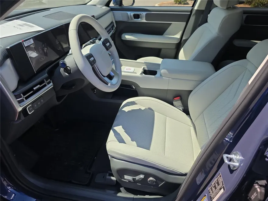 2026 Hyundai Santa Fe SEL photo 1