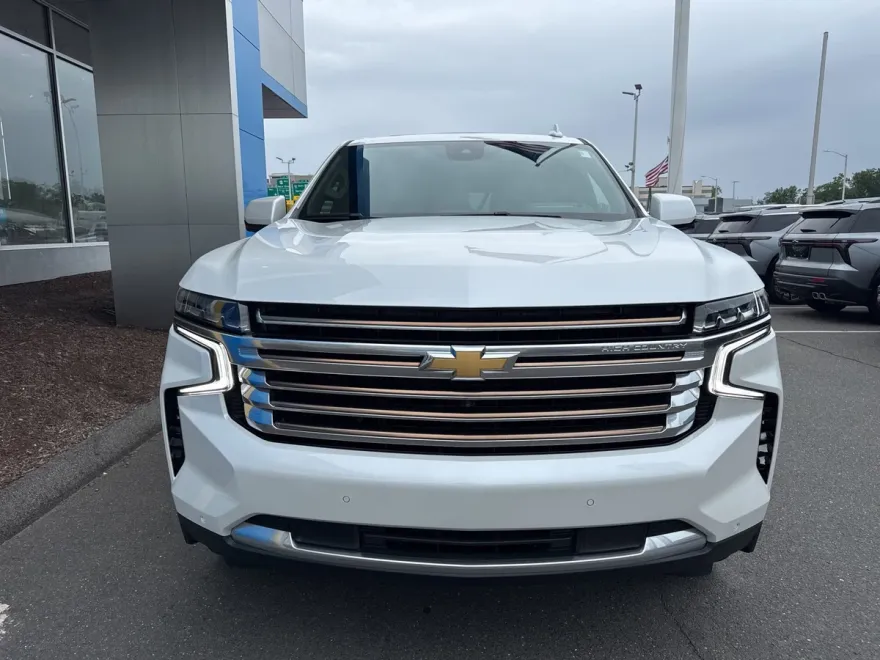 2023 Chevrolet Tahoe High Country photo 1