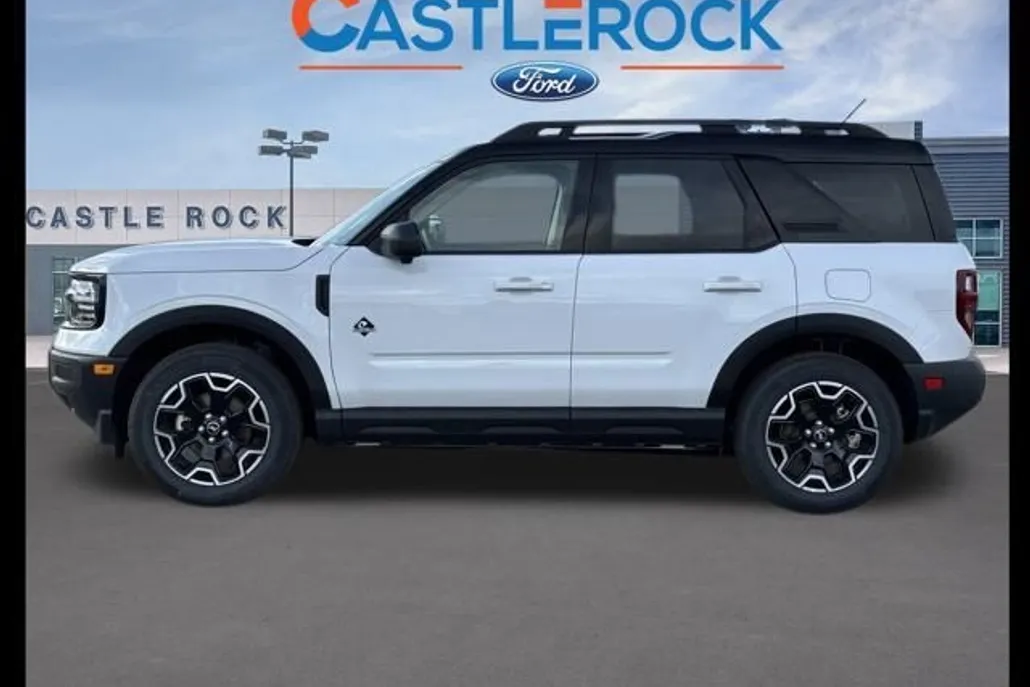 2025 Ford Bronco Sport Outer Banks photo 1