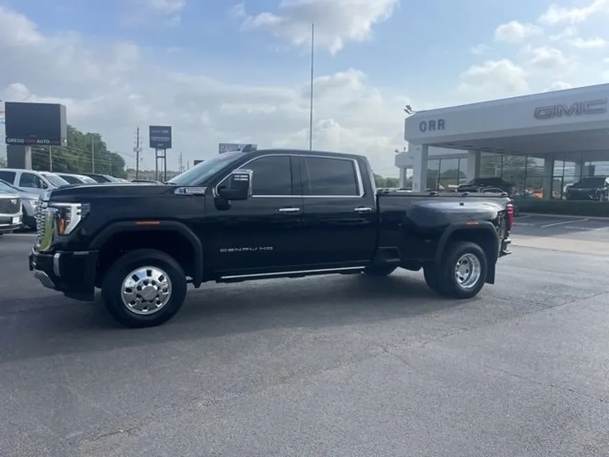 2024 Gmc Sierra 3500 HD Denali photo 1