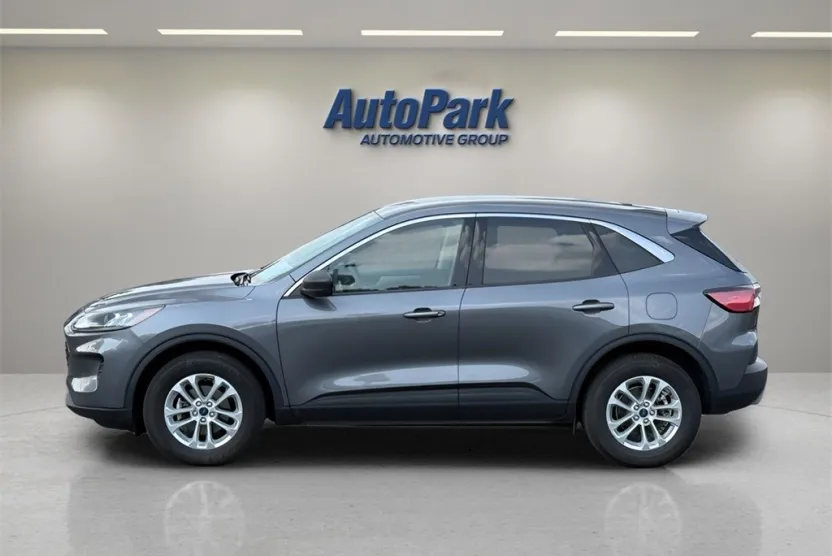 2022 Ford Escape SE photo 1