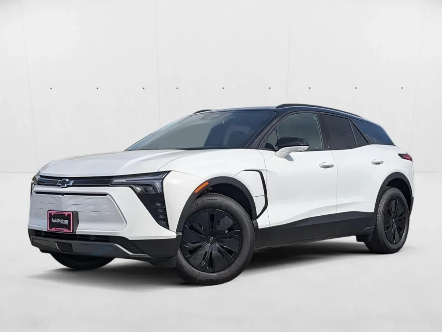 2025 Chevrolet Blazer EV photo 1