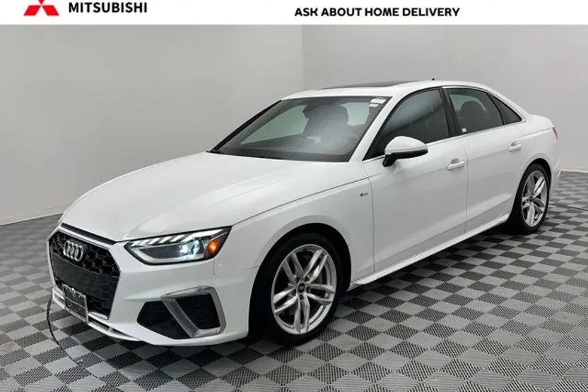 2023 Audi A4 45 S line Premium Plus Quattro photo 1