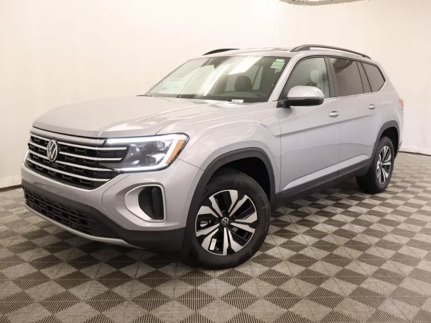 2026 Volkswagen Atlas SE photo 1