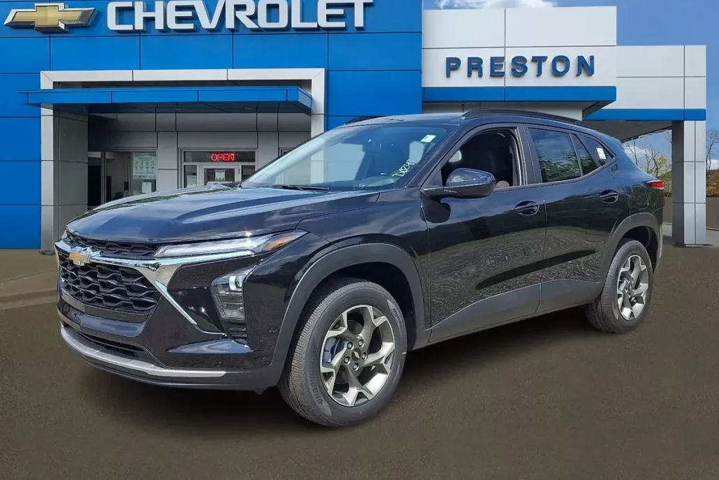 2025 Chevrolet Trax LT photo 1