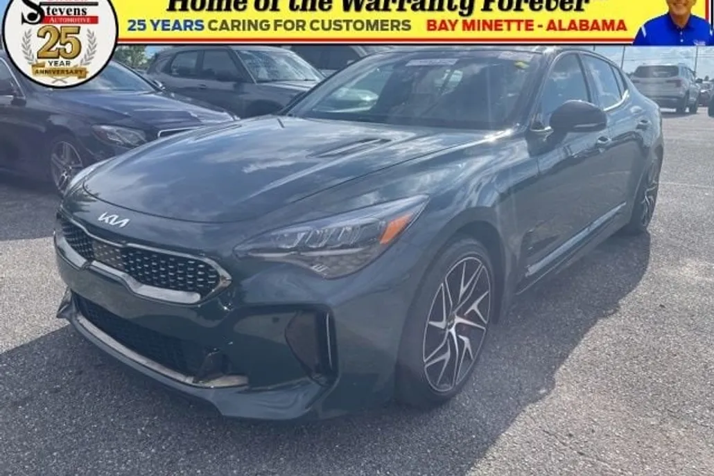 2023 Kia Stinger GT-Line photo 1