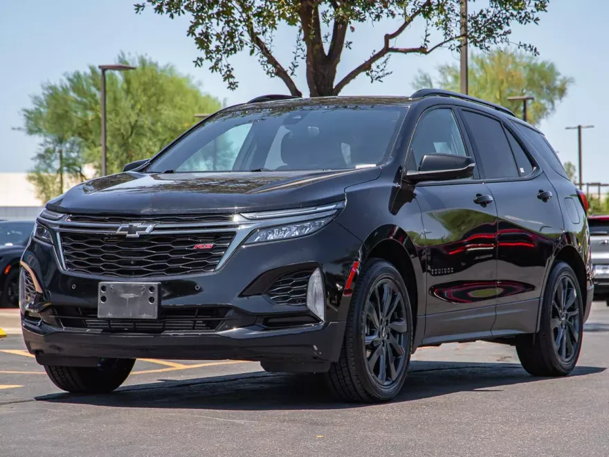 2023 Chevrolet Equinox RS photo 1