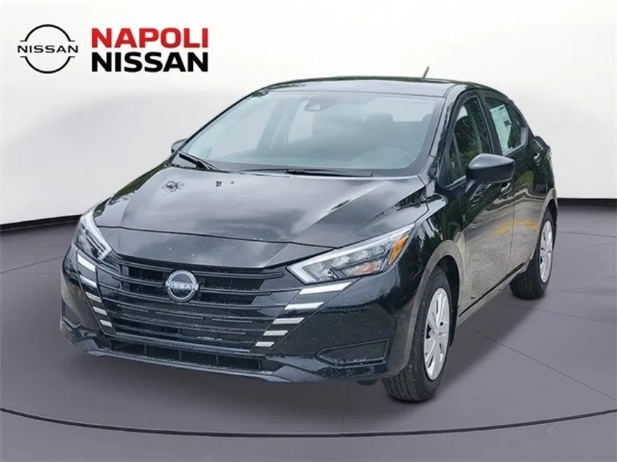 2025 Nissan Versa 1.6 S photo 1