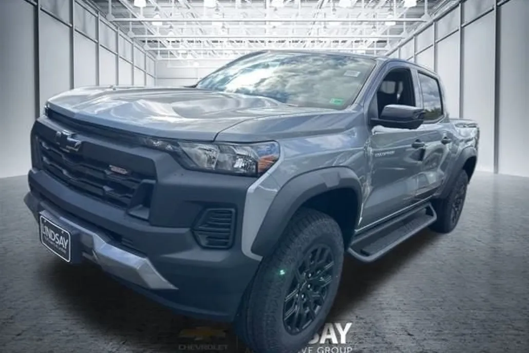 2026 Chevrolet Colorado Trail Boss photo 1