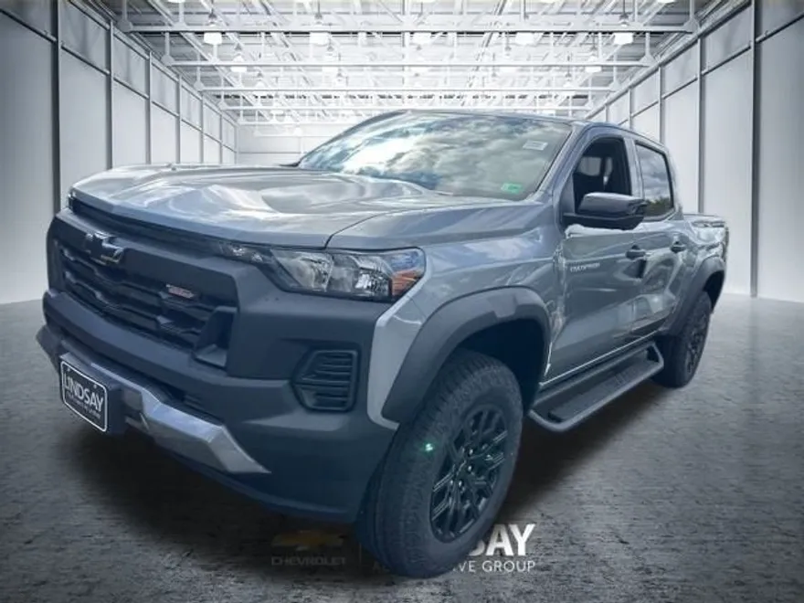 2026 Chevrolet Colorado Trail Boss photo 1