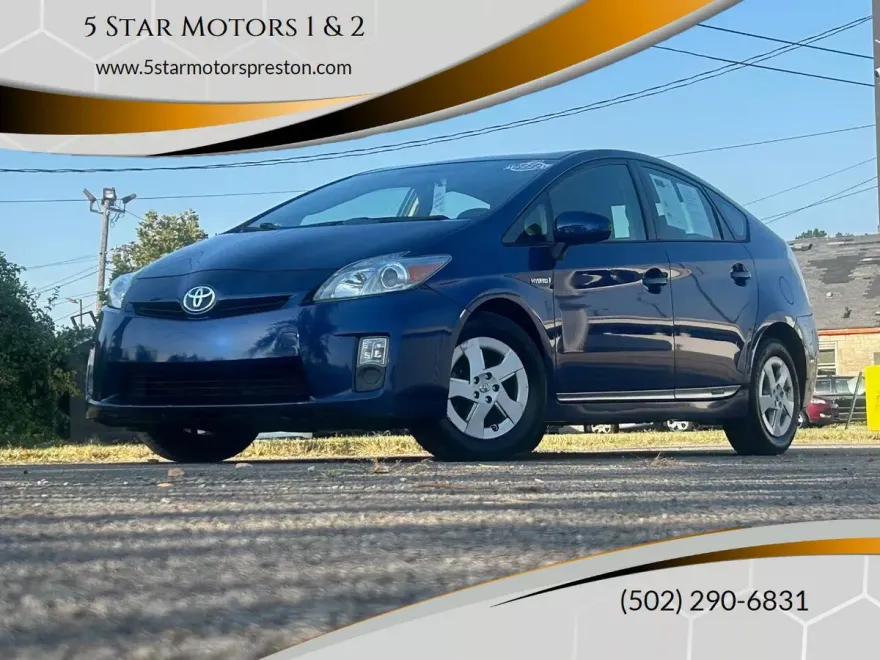 2011 Toyota Prius One photo 1