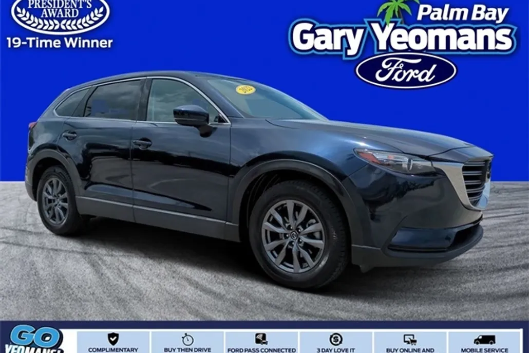 2022 Mazda CX-9 Touring photo 1