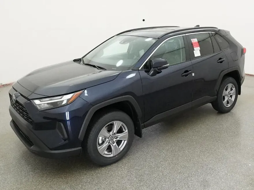 2025 Toyota RAV4 XLE photo 1