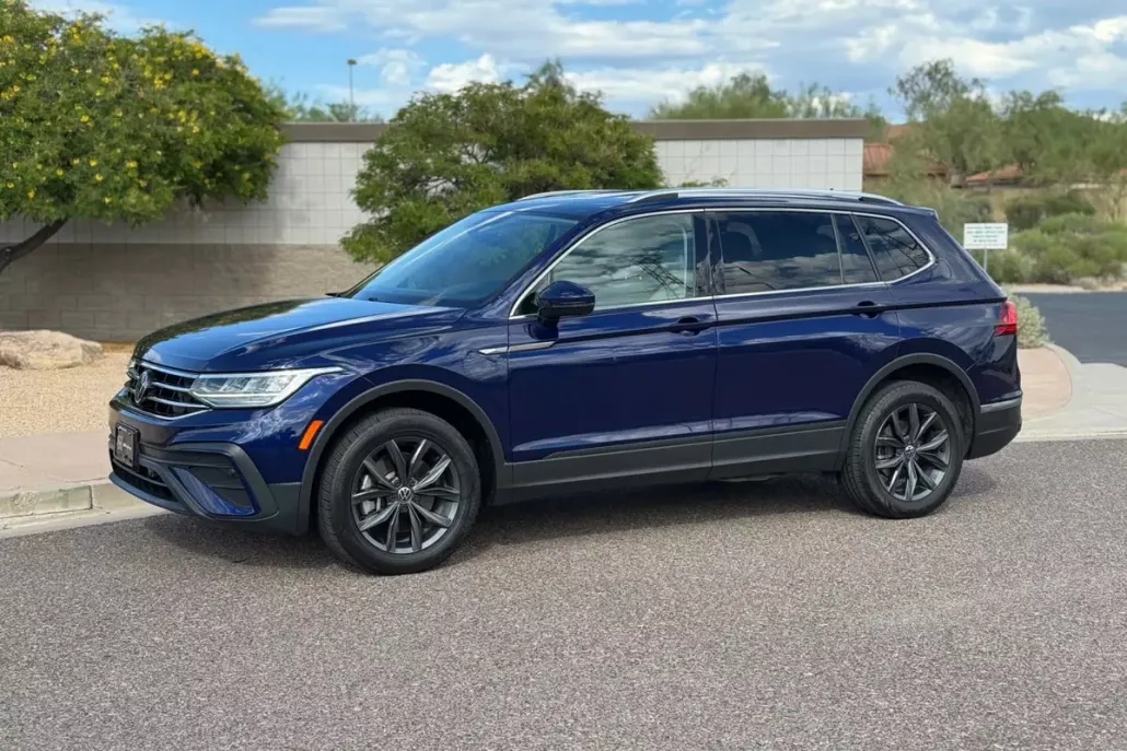 2022 Volkswagen Tiguan SE Sport photo 1