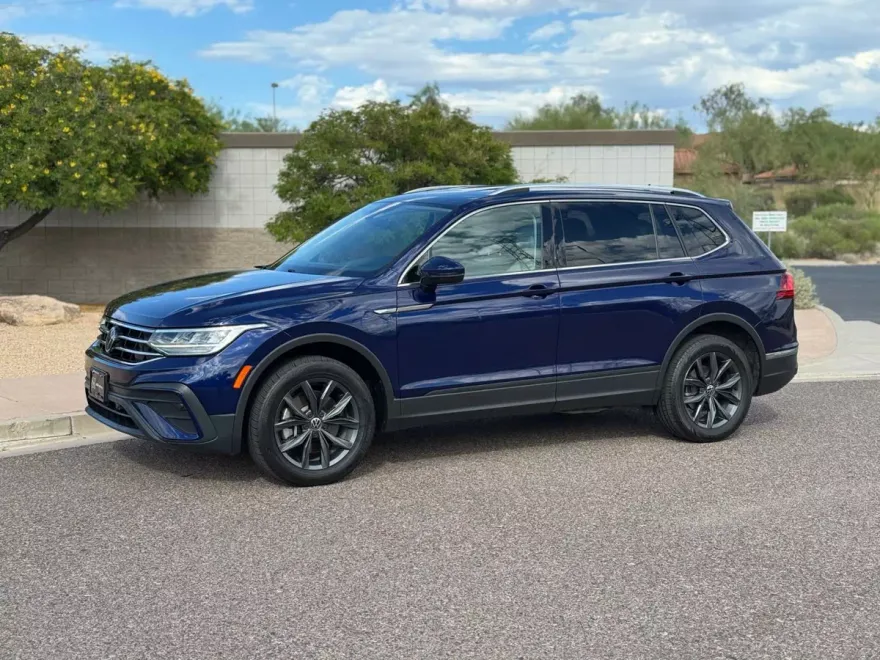 2022 Volkswagen Tiguan SE Sport photo 1