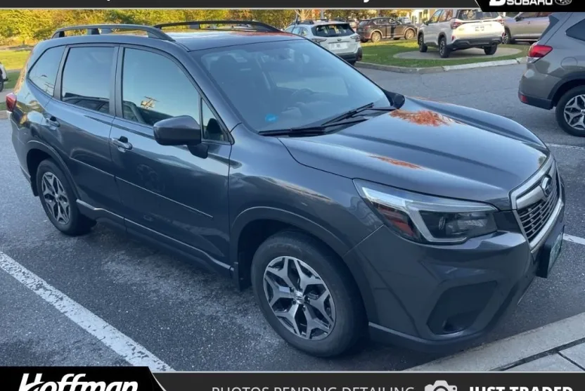 2021 Subaru Forester Premium photo 1