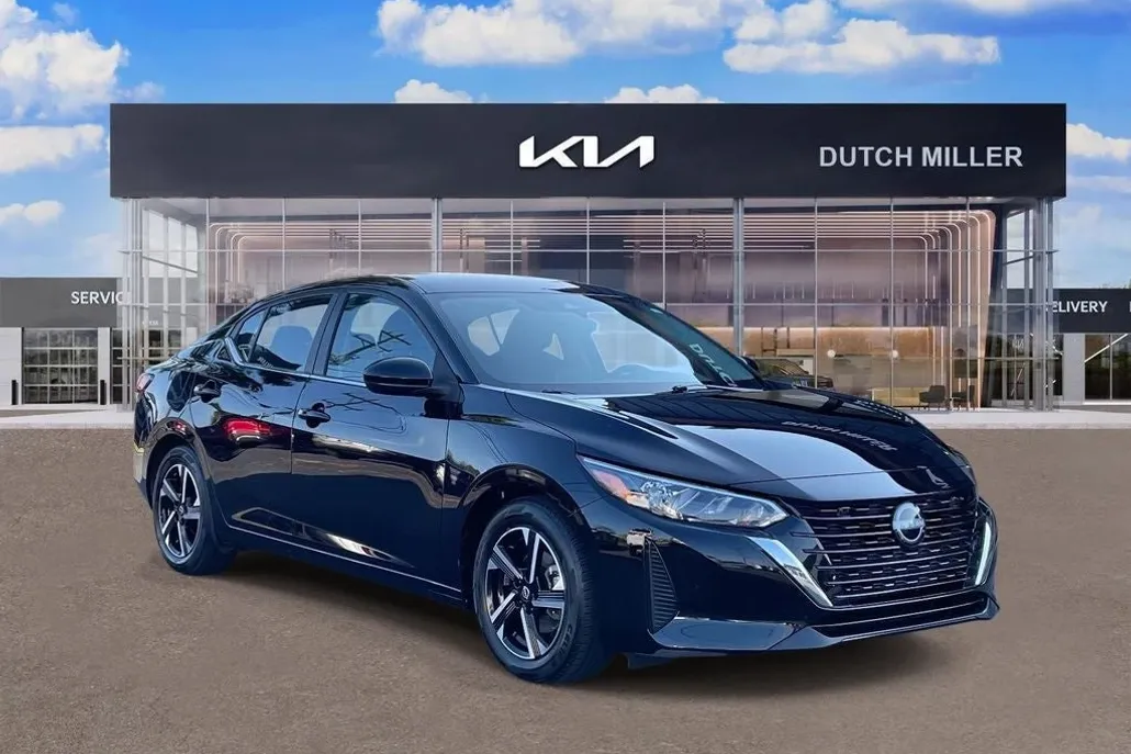 2024 Nissan Sentra SV photo 1