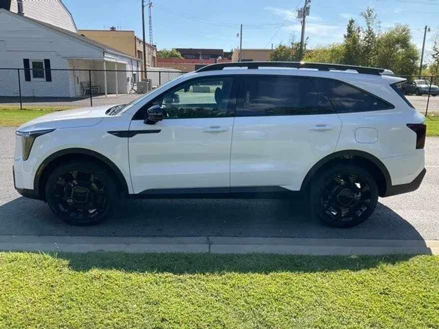 2026 Kia Sorento X-Line SX Prestige photo 1