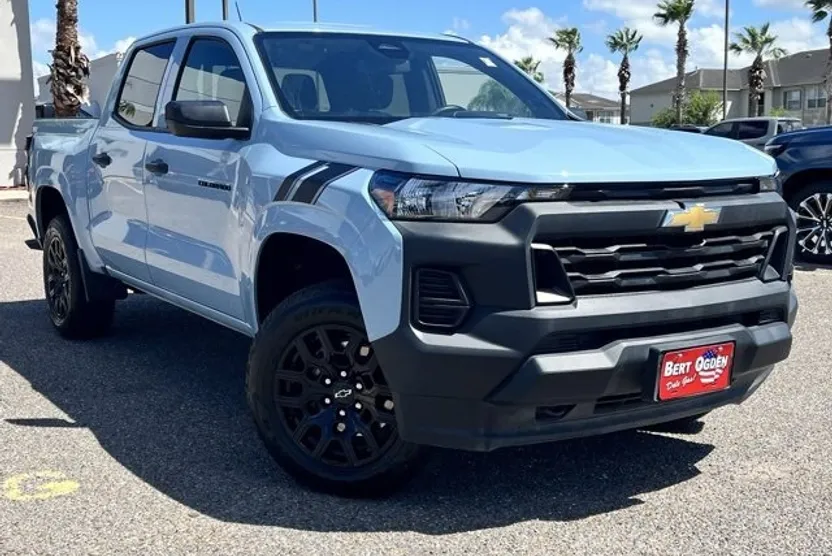 2025 Chevrolet Colorado Work Truck photo 1