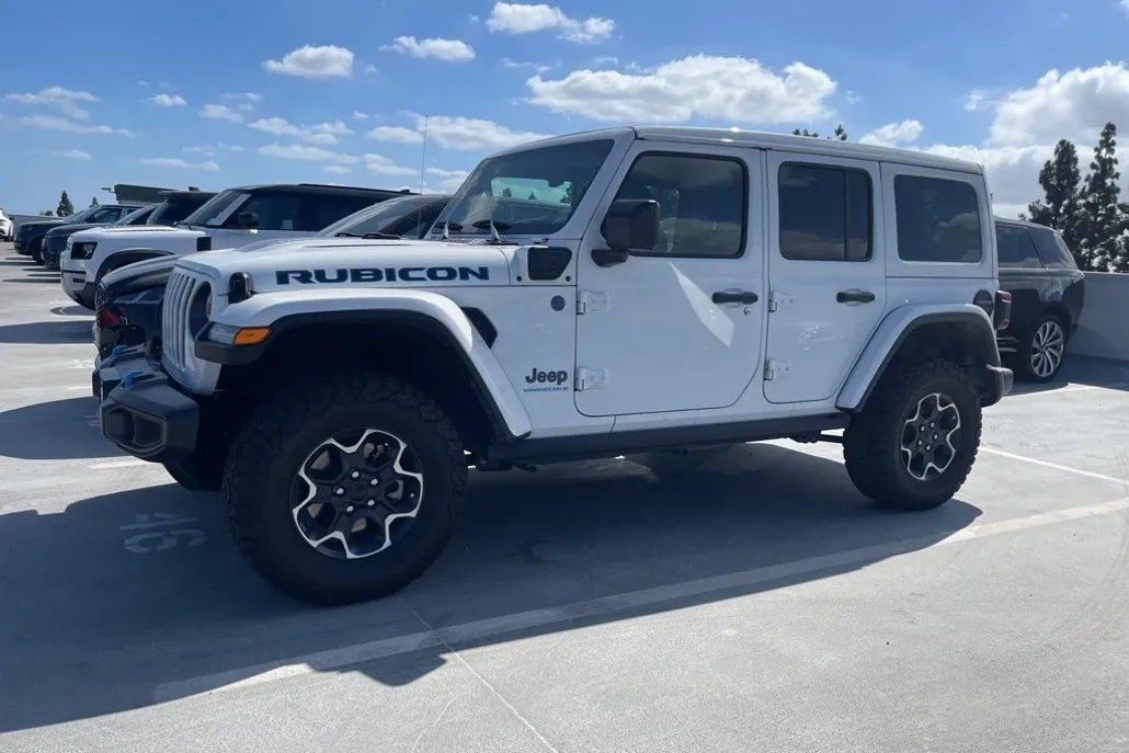 2023 Jeep Wrangler Rubicon 4xe photo 1