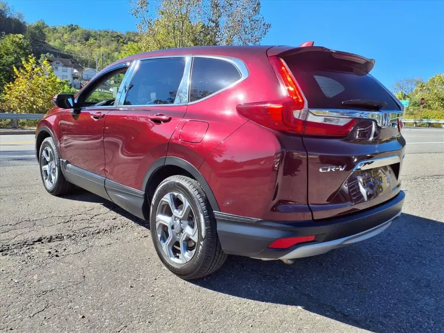 2017 Honda CR-V EX photo 1