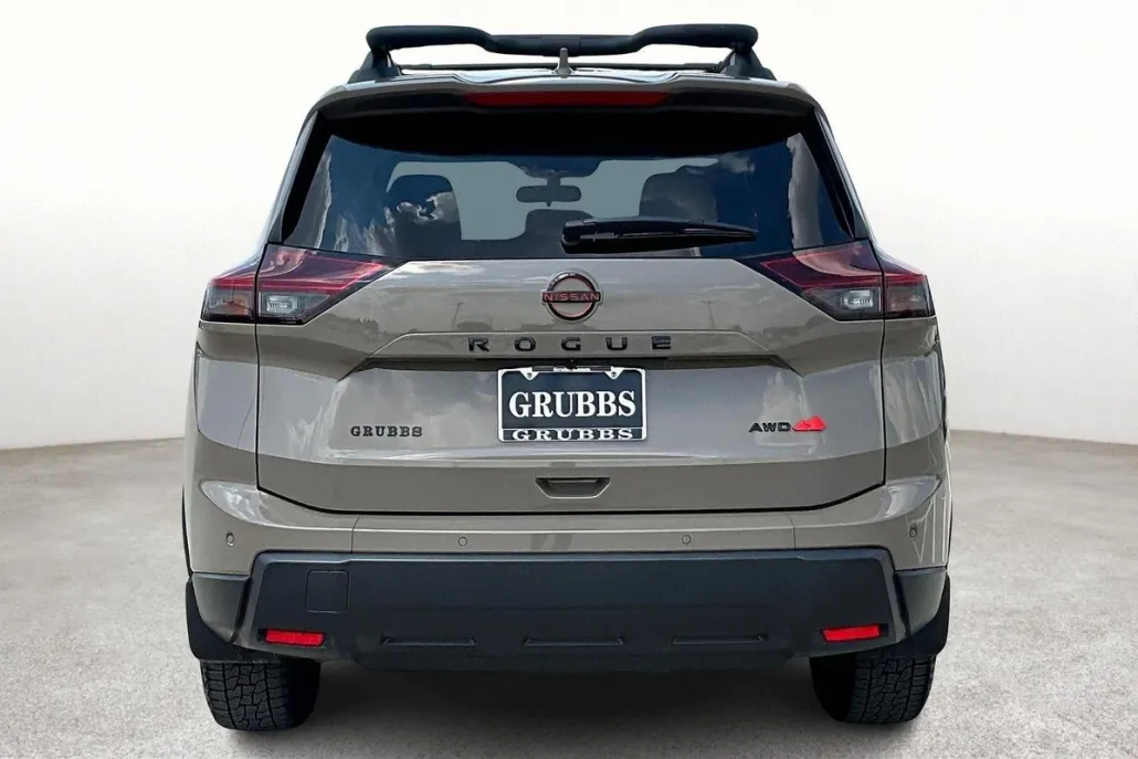 2025 Nissan Rogue SV photo 1