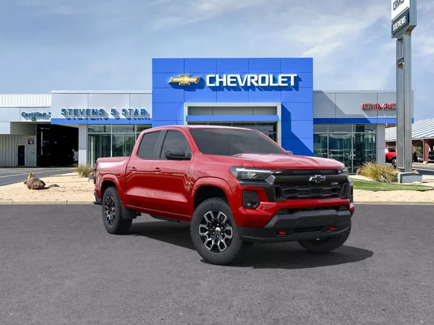 2025 Chevrolet Colorado Z71 photo 1