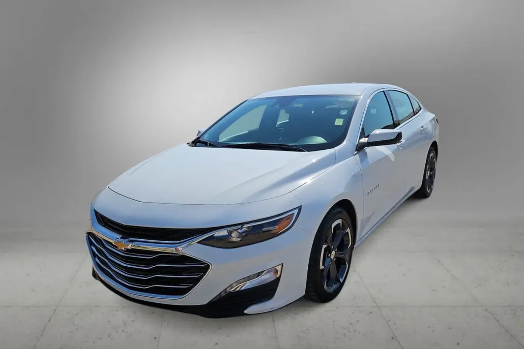 2023 Chevrolet Malibu 1LT photo 1