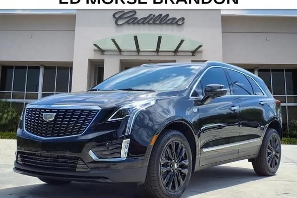2025 Cadillac XT5 Luxury photo 1