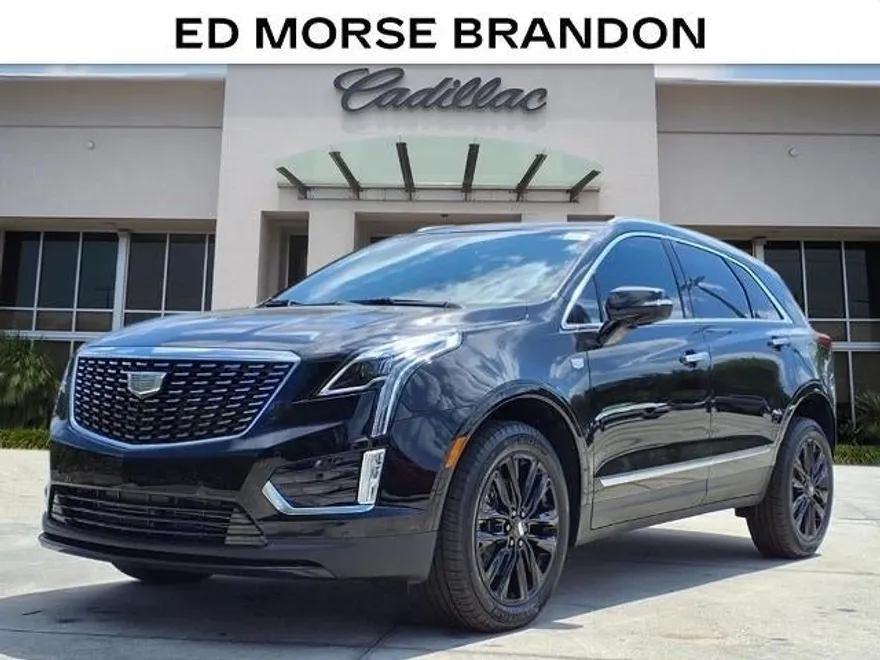 2025 Cadillac XT5 Luxury photo 1