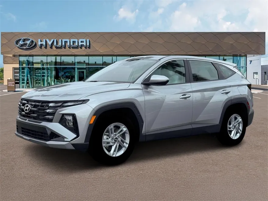 2026 Hyundai Tucson SE photo 1