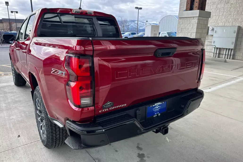 2025 Chevrolet Colorado Z71 photo 1