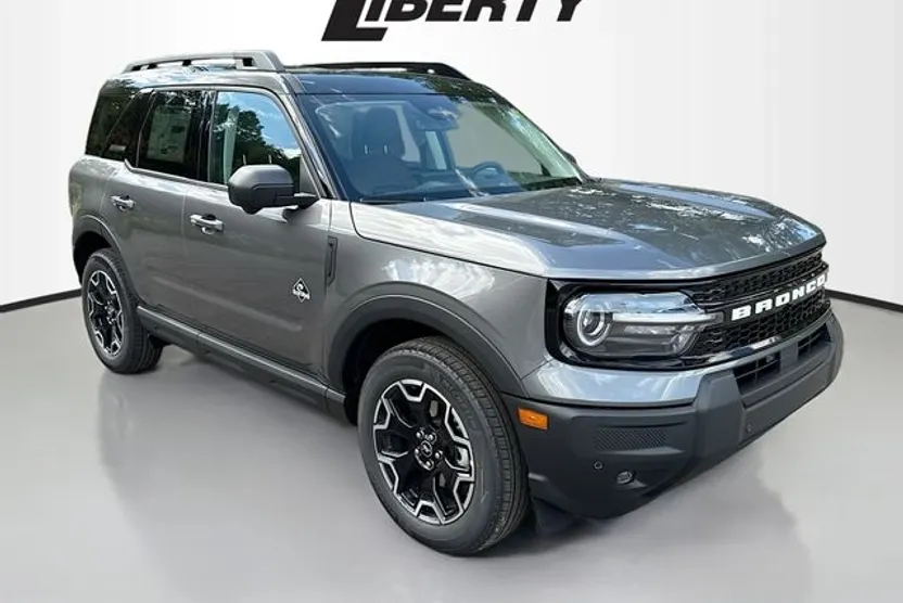 2025 Ford Bronco Sport Outer Banks photo 1