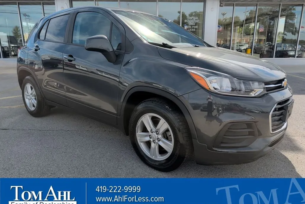 2019 Chevrolet Trax LS photo 1