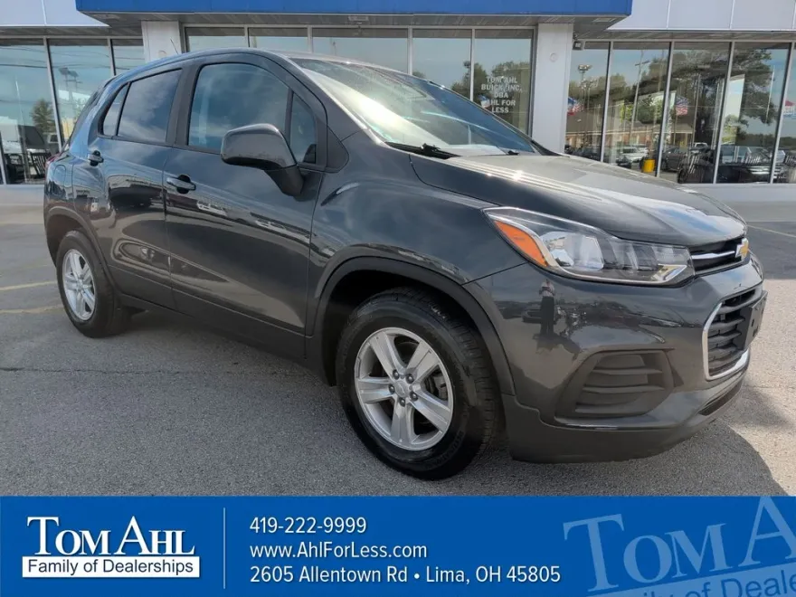 2019 Chevrolet Trax LS photo 1