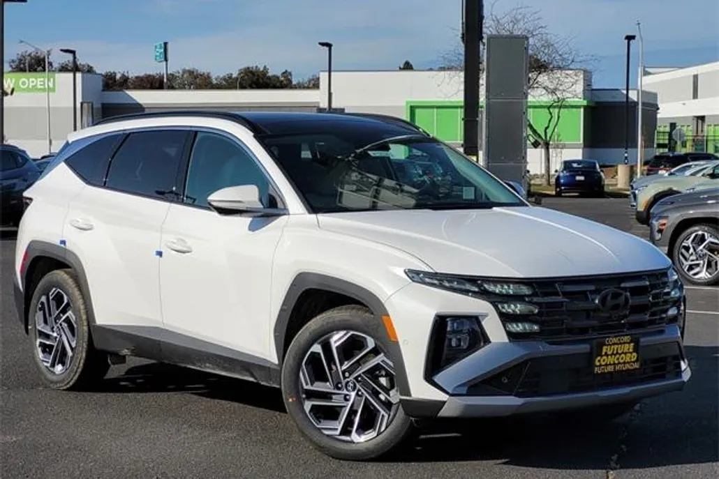 2025 Hyundai Tucson Limited photo 1