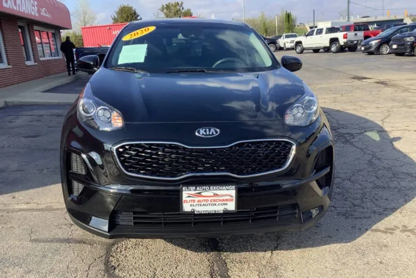 2020 Kia Sportage LX photo 1