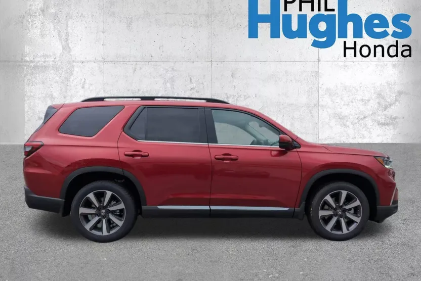 2025 Honda Pilot Touring photo 1