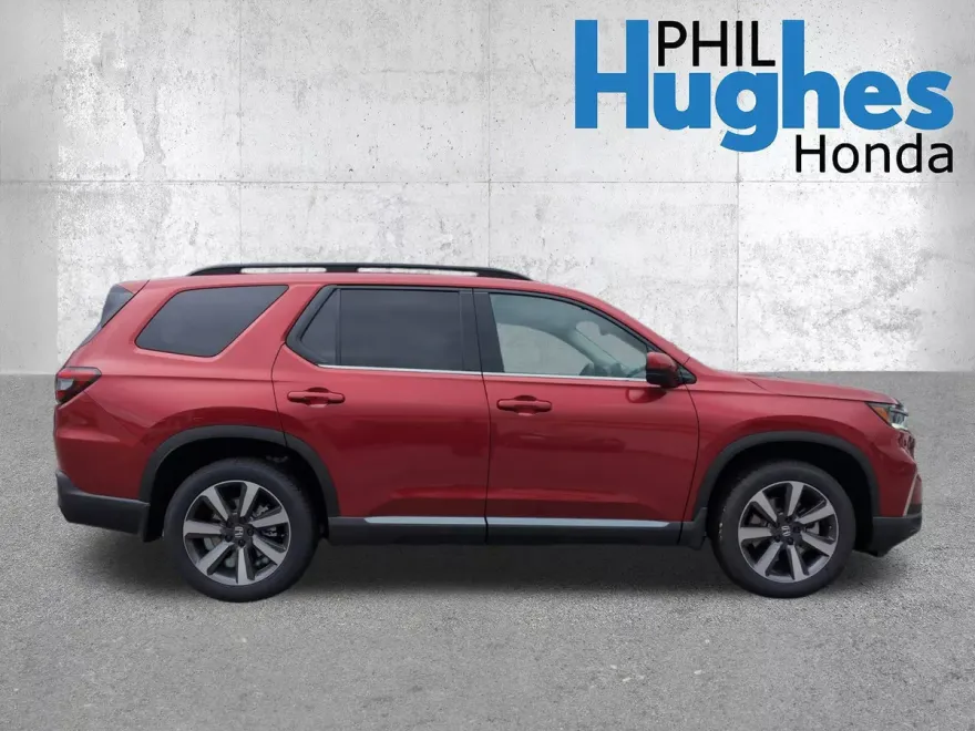 2025 Honda Pilot Touring photo 1