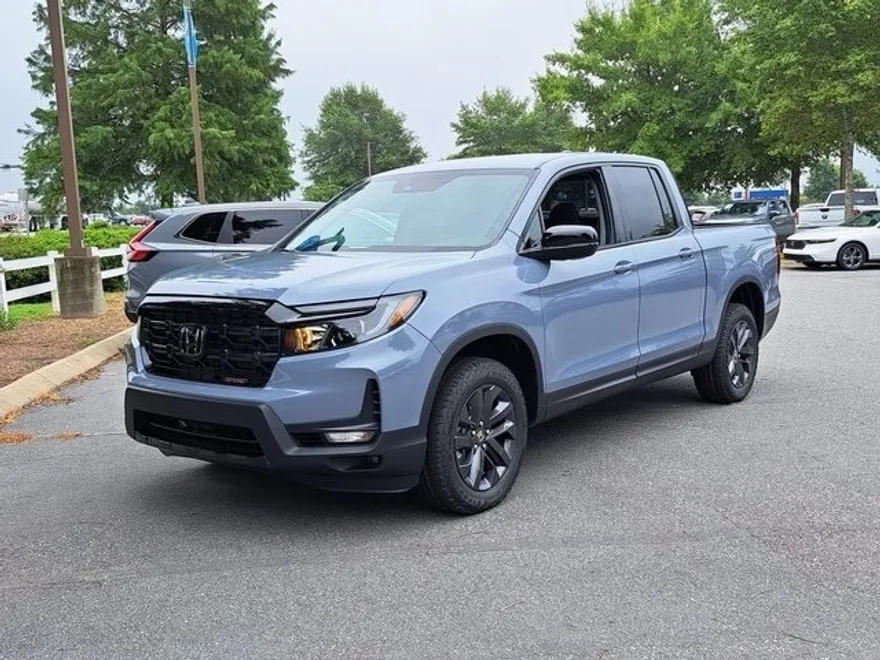 2025 Honda Ridgeline Sport photo 1
