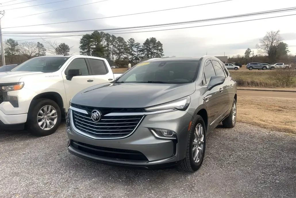 2023 Buick Enclave Premium photo 1
