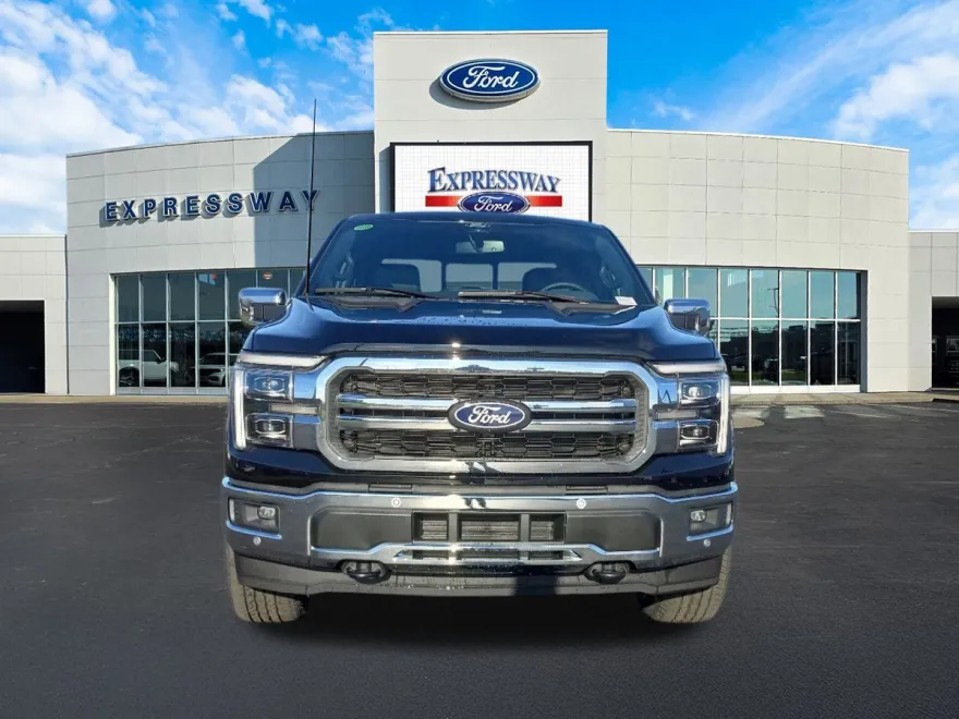 2025 Ford F-150 Lariat photo 1