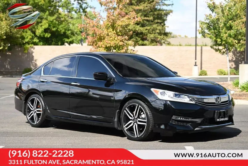 2017 Honda Accord Sport photo 1