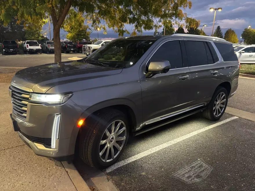2021 Cadillac Escalade Premium Luxury Platinum photo 1