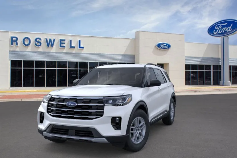 2025 Ford Explorer photo 1