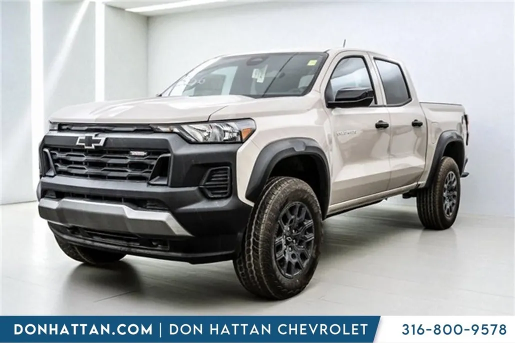 2026 Chevrolet Colorado Trail Boss photo 1