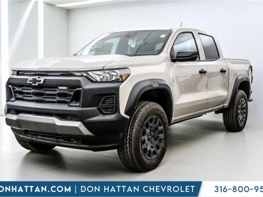 2026 Chevrolet Colorado Trail Boss photo 1