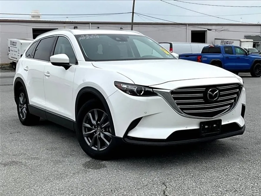 2022 Mazda CX-9 Touring photo 1